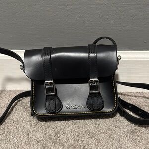 Dr marten crossbody